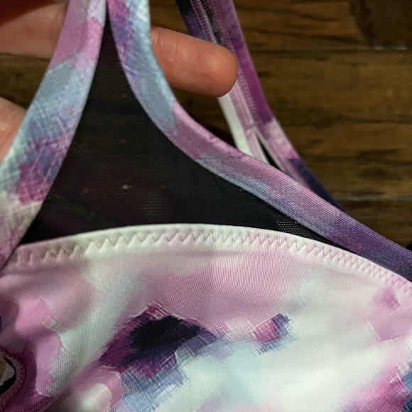 Lululemon Sports Bra - Picture 5 of 5
